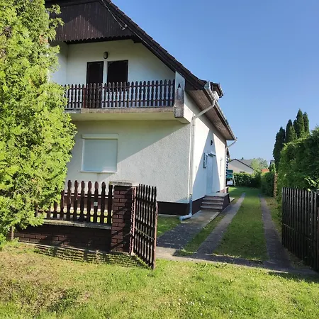 Nefelejcs * Balatonmáriafürdő